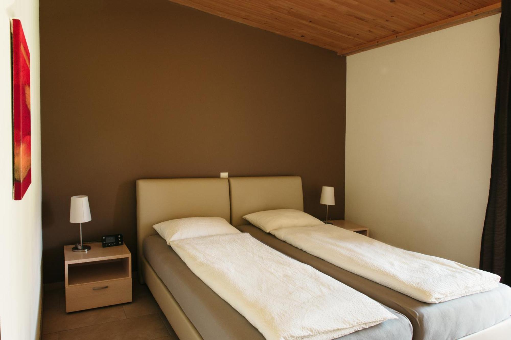 Centro Magliaso Hotel ภายนอก รูปภาพ